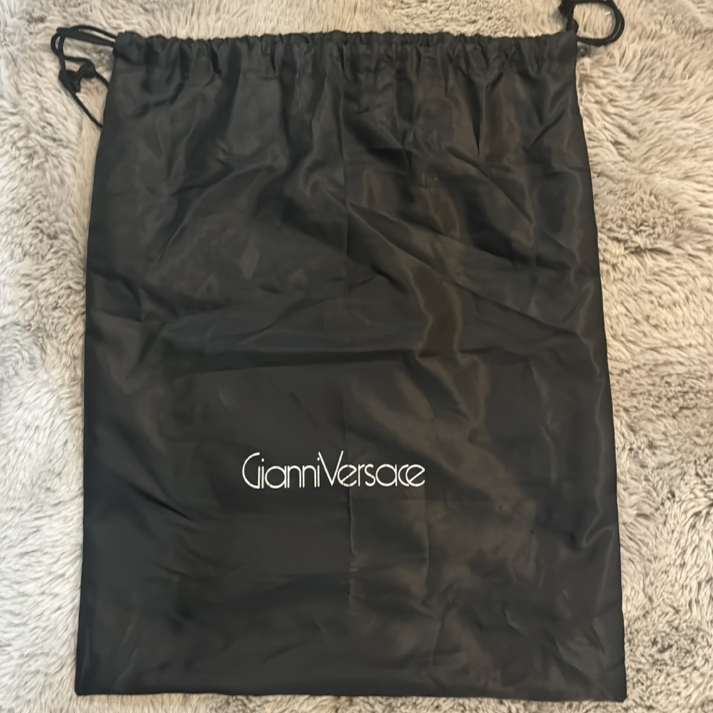 Gianni Versace handbag, original dustbag, minimum signs of wear & Keychain - Picture 14 of 16